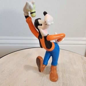 VTG RARE DISNEY Ceramic  GOOFY TIPPNG HAT GOOD DAY STATUE Figurine Fixed Hand